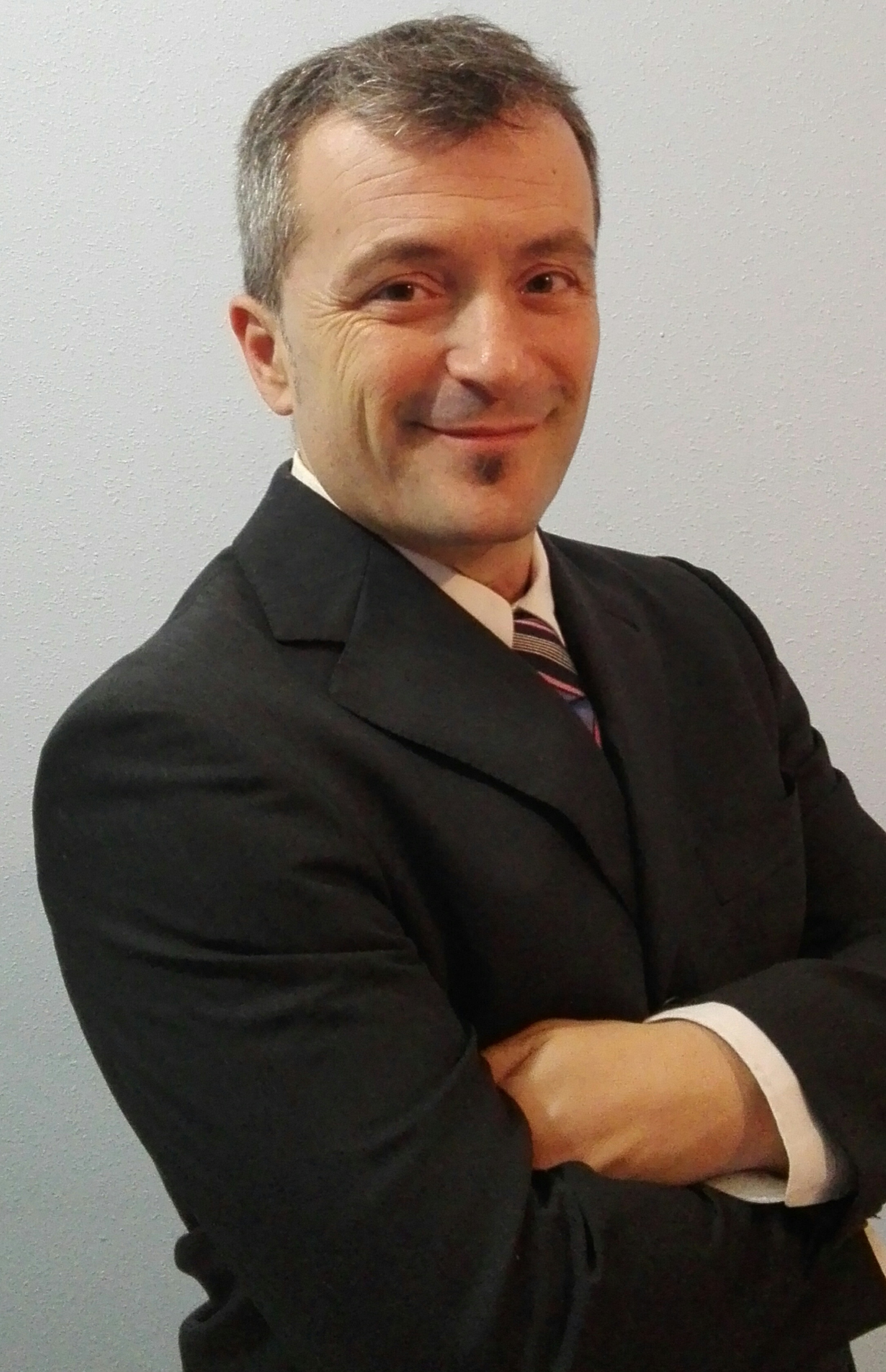 Dr. Carlos M. Travieso-González